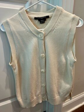 French Connection Cream Sleeveless Button-Front Cardigan Vest